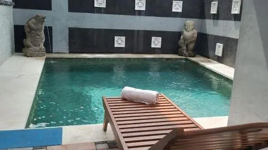 ゲストハウス Griya Santi Bali